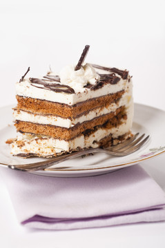 在瓷盤上的grillaschtorte