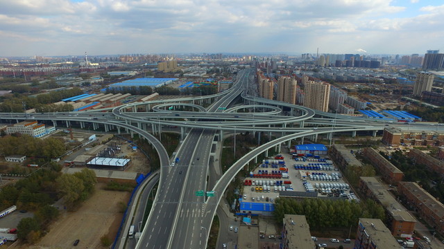 臺(tái)北大街與亞泰大街交匯