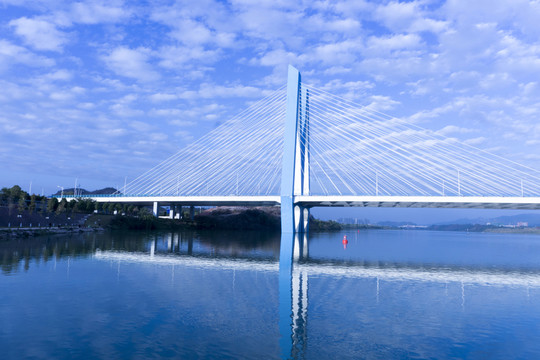 河源迎客大橋