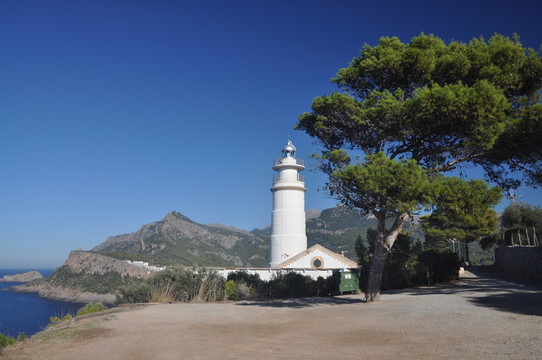 在蓋格羅斯，馬略卡島的燈塔