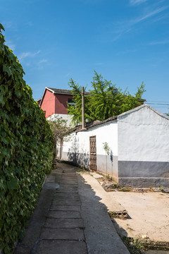 鎖石村村景