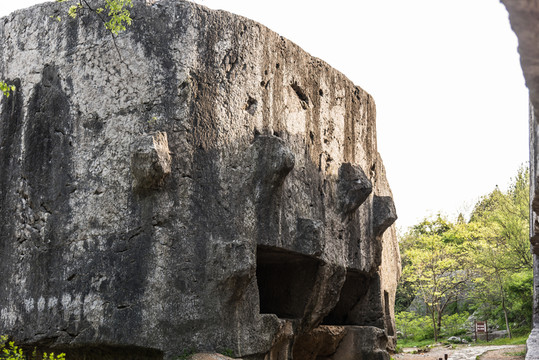 陽山碑材