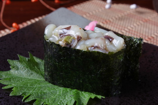 芥辣八爪魚軍艦