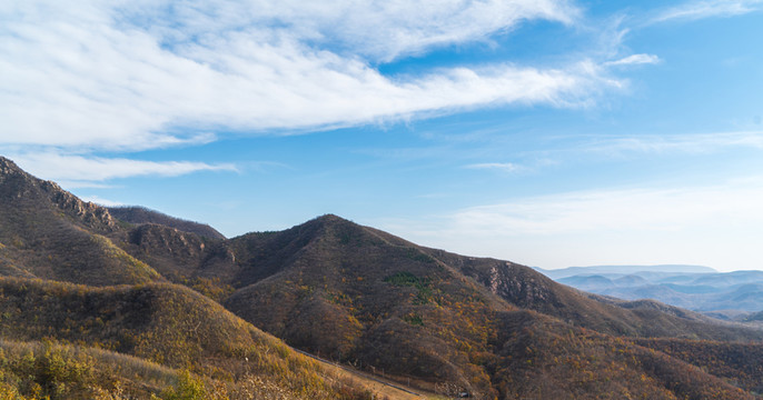 遠(yuǎn)山