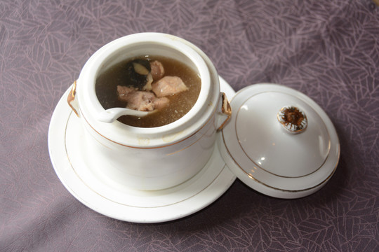 杞子淮山燉水魚(yú)湯