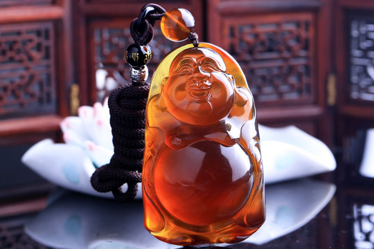 血珀彌勒佛