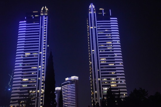 夜色高樓