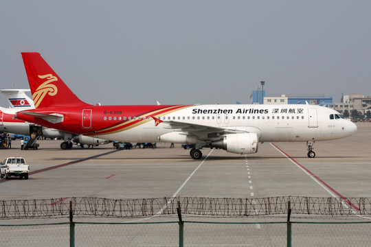 飛機(jī) 深圳航空公司
