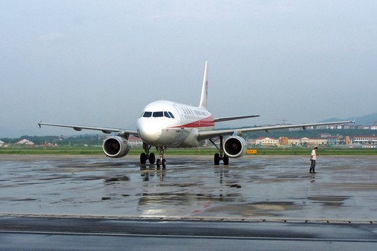 東北航空公司 飛機