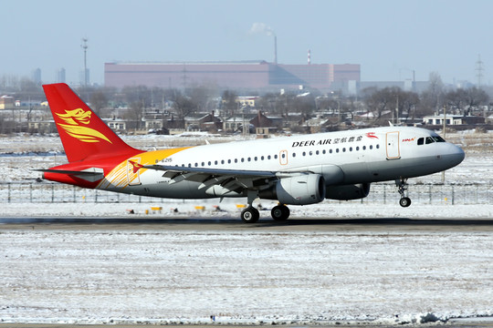 大雪 飛機(jī) 降落 金鹿航空