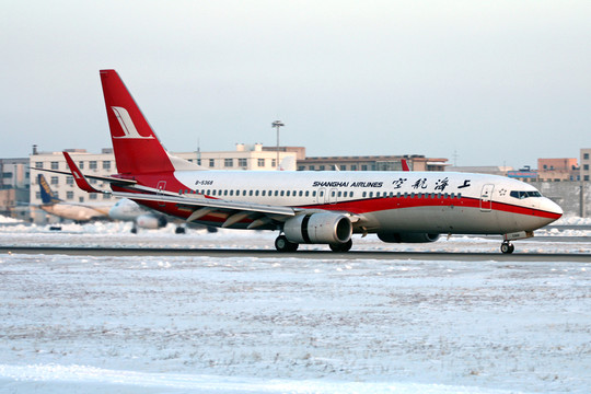 雪地 飛機 上海航空