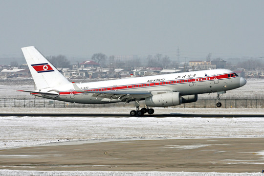 雪地 飛機(jī)降落 朝鮮高麗航空