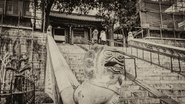 濟(jì)南大明湖畔北極閣