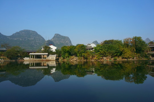 兩江四湖