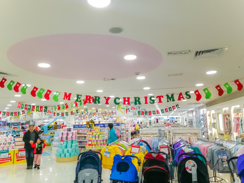 兒童用品專賣店 店面裝飾布置