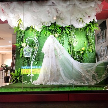 婚紗櫥窗