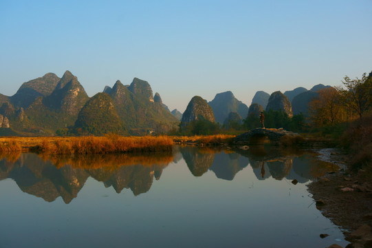 群山