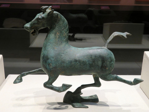 東漢銅奔馬