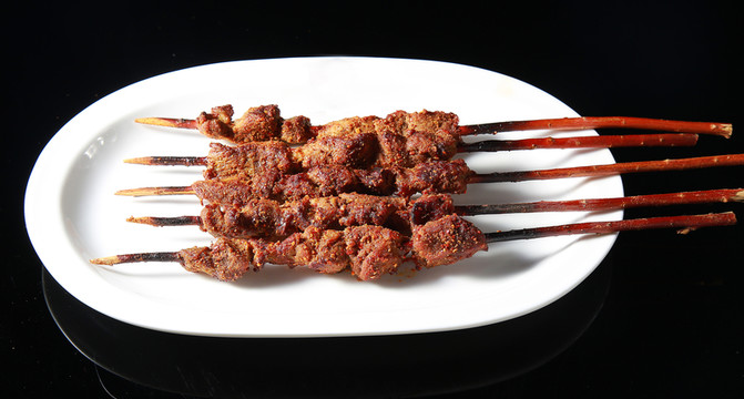 紅柳烤羊肉串