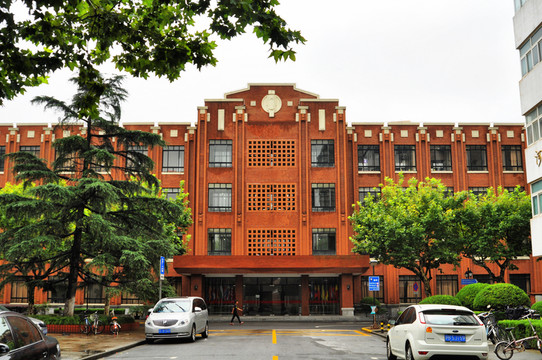 華東師范大學