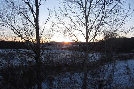 夕陽白雪