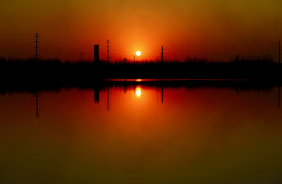 蘆葦落日 湖泊夕陽