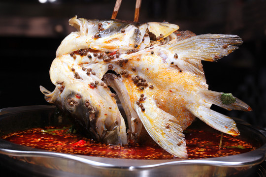 重慶魚頭火鍋