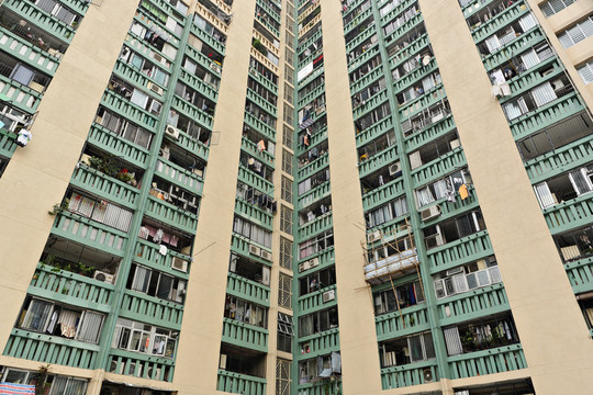 緊密的
