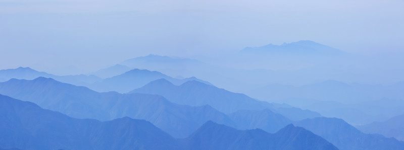 重巒疊嶂