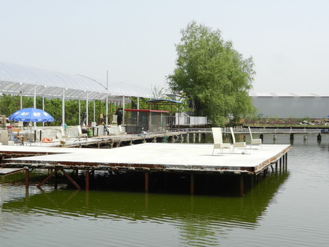 水上站臺(tái)風(fēng)景觀賞站臺(tái)水邊風(fēng)景臺(tái)
