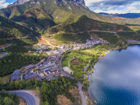 航拍瀘沽湖里格村