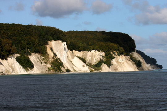 粉筆在呂根島上的海岸