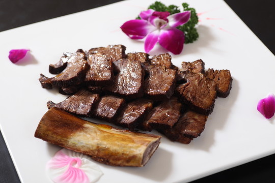招牌牛仔骨