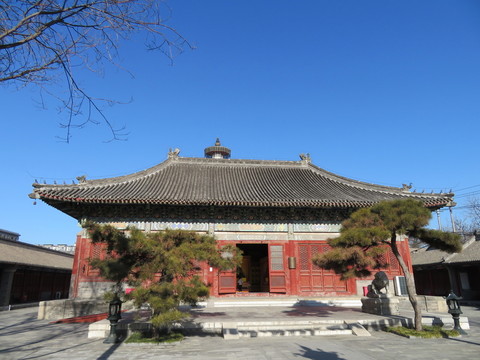 白塔寺大覺寶殿