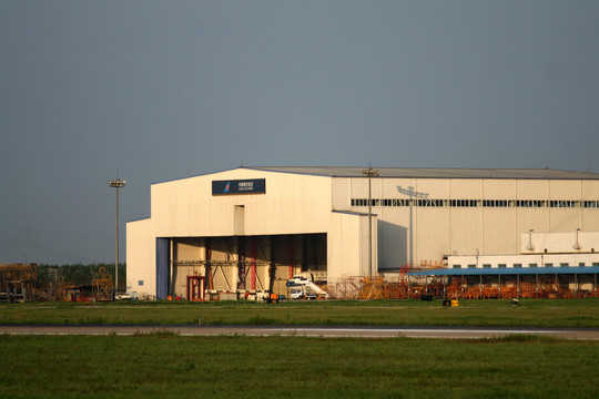 飛機(jī) 機(jī)庫(kù)