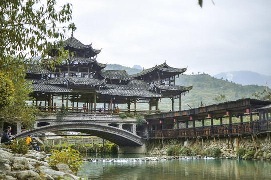 西江千戶苗寨風(fēng)雨橋
