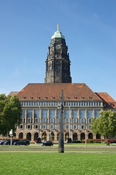 dresdner rathaus