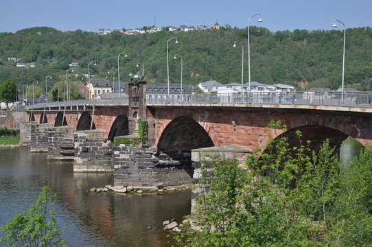 r？merbrücke在trier