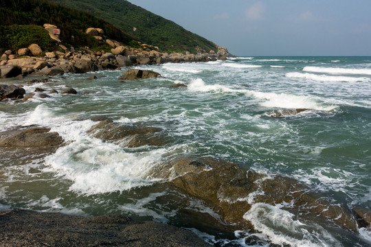 大海 海浪與礁石