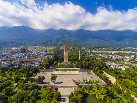 航拍大理崇圣寺三塔文化旅游區(qū)