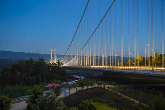 保騰高速龍江特大橋