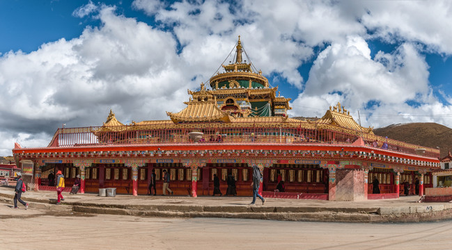 色達(dá)佛學(xué)院寺廟