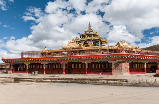 色達(dá)佛學(xué)院寺廟