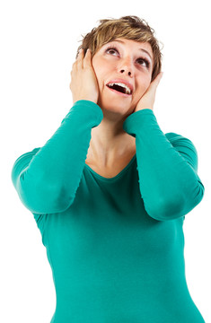 美麗的女人愉快地看起來驚訝