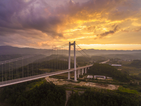 航拍保騰高速龍江特大橋