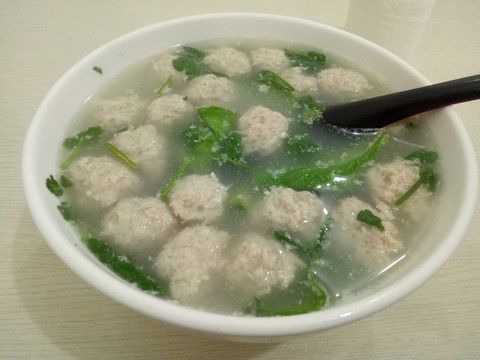 生汆丸子湯