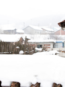 雪中農(nóng)家