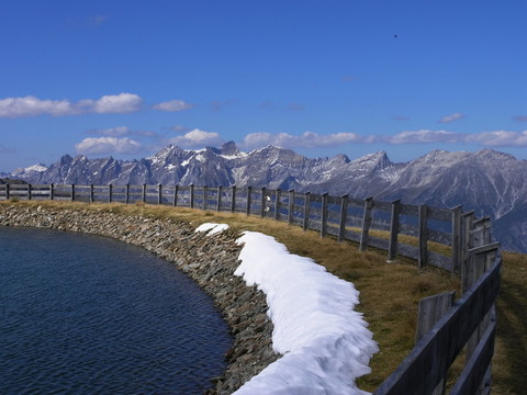 山
