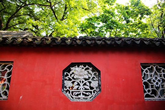 紅墻花窗