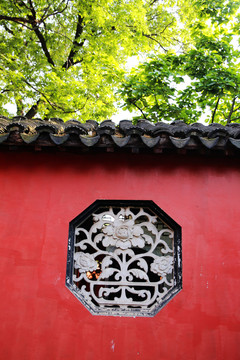 圍墻花窗